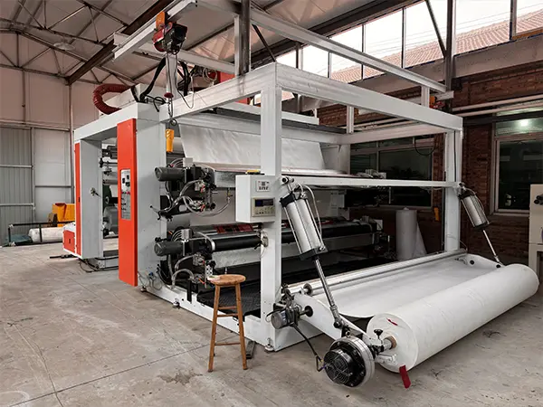 Stap in de geautomatiseerde productieworkshop van Xiashi Packing