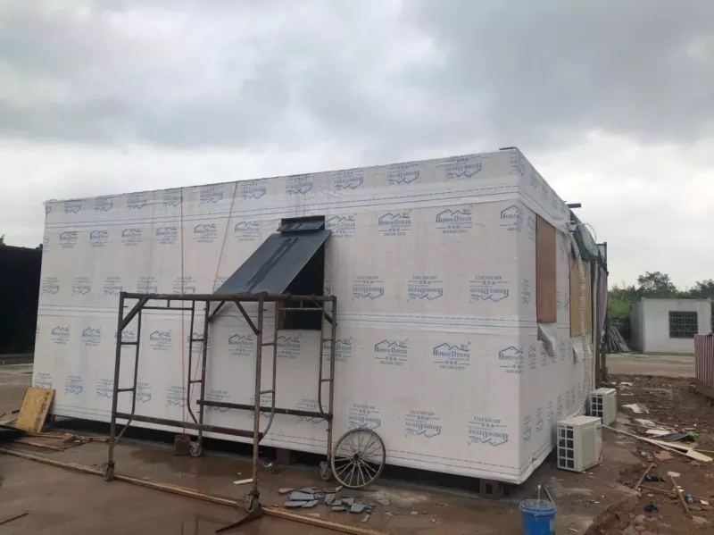 Noord-Amerikaanse huizen beschermen met waterdichte ademende membranen